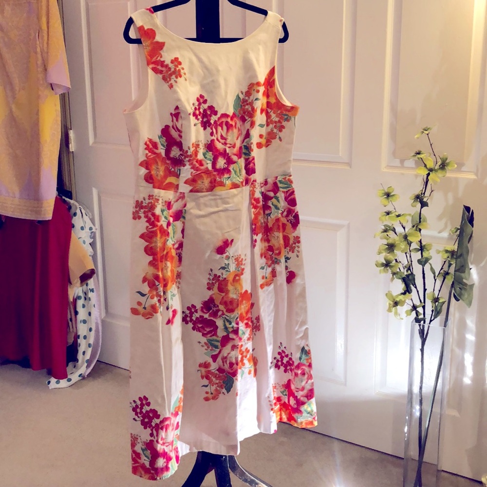 SUMMER DRESS